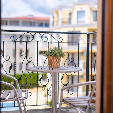 Royal Bay Apartments With Self Check-In Sveti Vlas Exterior photo