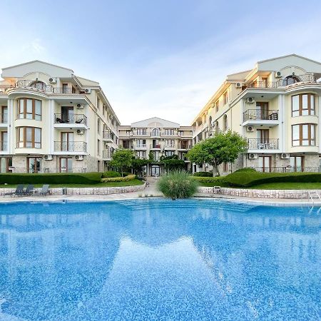 Royal Bay Apartments With Self Check-In Sveti Vlas Exterior photo