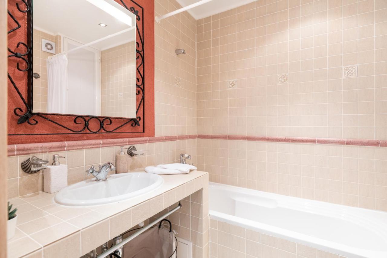 Royal Bay Apartments With Self Check-In Sveti Vlas Room photo
