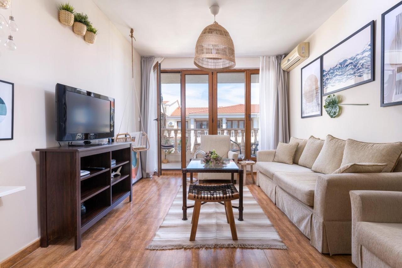 Royal Bay Apartments With Self Check-In Sveti Vlas Exterior photo