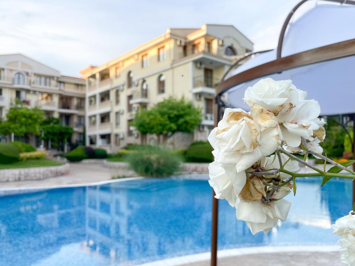 Royal Bay Apartments With Self Check-In Sveti Vlas Exterior photo