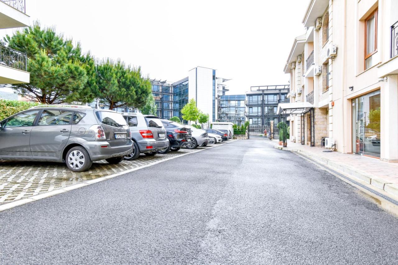 Royal Bay Apartments With Self Check-In Sveti Vlas Exterior photo