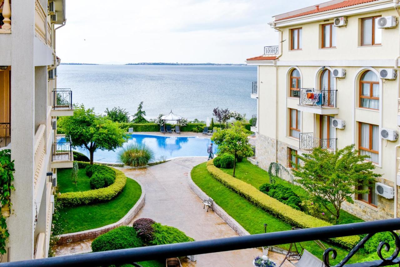 Royal Bay Apartments With Self Check-In Sveti Vlas Exterior photo