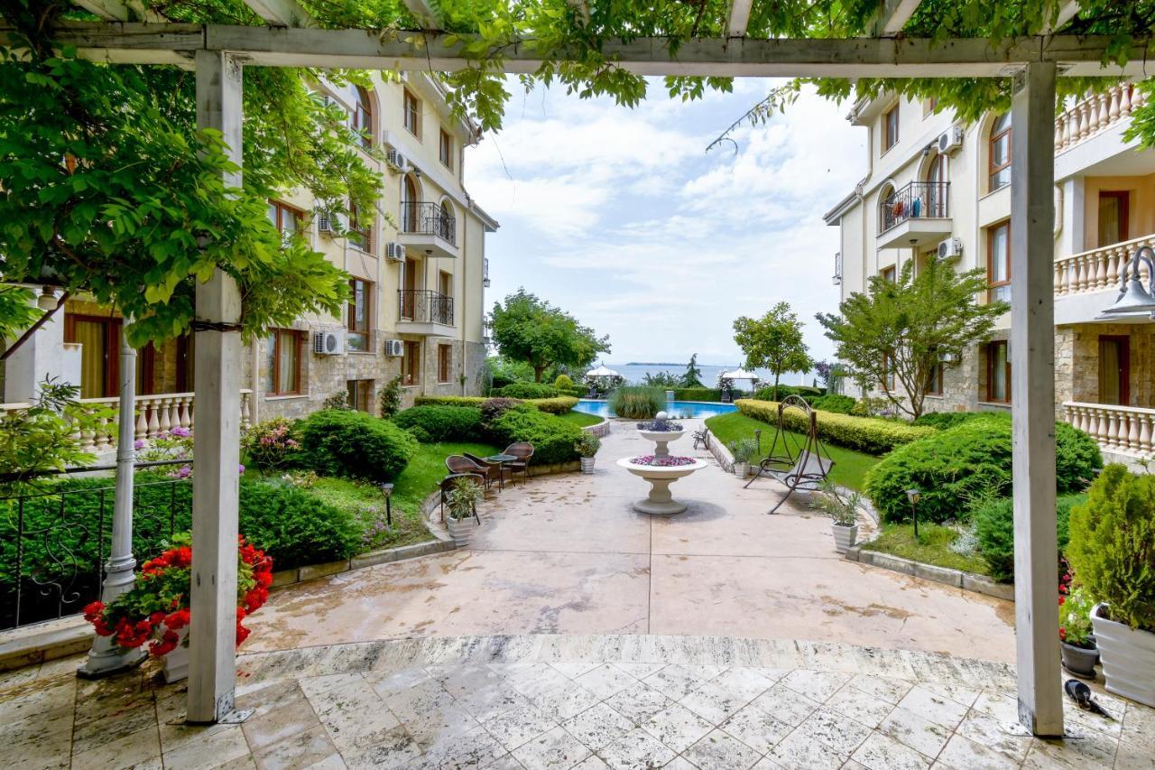 Royal Bay Apartments With Self Check-In Sveti Vlas Exterior photo